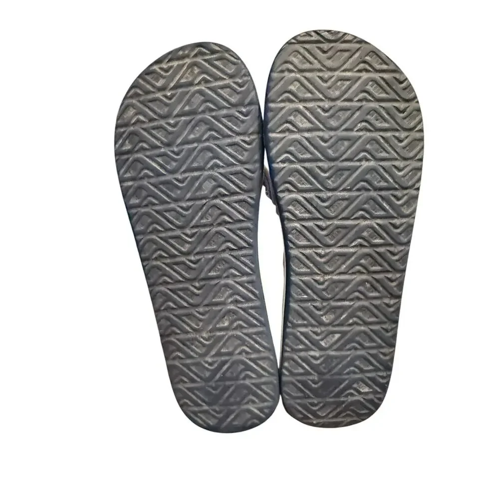 Reef Kids Size 5 Tan and Light Blue Shark Print Flip Flops
